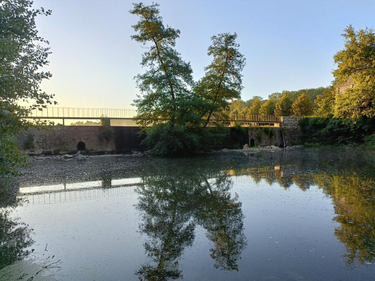 Mettez Vous Au Vert Pres Du Chateau De Vaux Le Vicomte En Sous Sol Semi Enterre Villa Maincy Luaran gambar